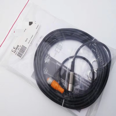 Balluff 137058 to C-306-05 New Original Ready Warehouse Industrial Automation PLC Programming Controller
