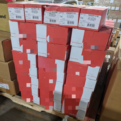 Legrand 10PC Lot PS430P12-W Pin Sleeve Watertight Plug 30A 125250VAC 3P 4W NOS New Original Ready Stock Industrial Automation PAC Dedica