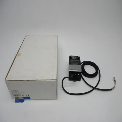 Omron ZS-DSU11 NSMP New Original Ready Stock Industrial Automation PAC Dedicated PLC Programming Controller