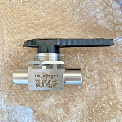 SwageloK 316 SS-45F8 40 Series Ball Valve 1/2 Inch Connection (Lever Handle)