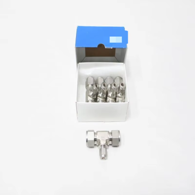 SwageloK Box of 5 SS-810-3-8-4 Stainless Tee 1 2in Tube 1 2in Tube 1 4in Tube