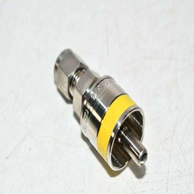 SwageloK NEW - QC4-KEY4 Quick Connect Coupling Fitting Yellow